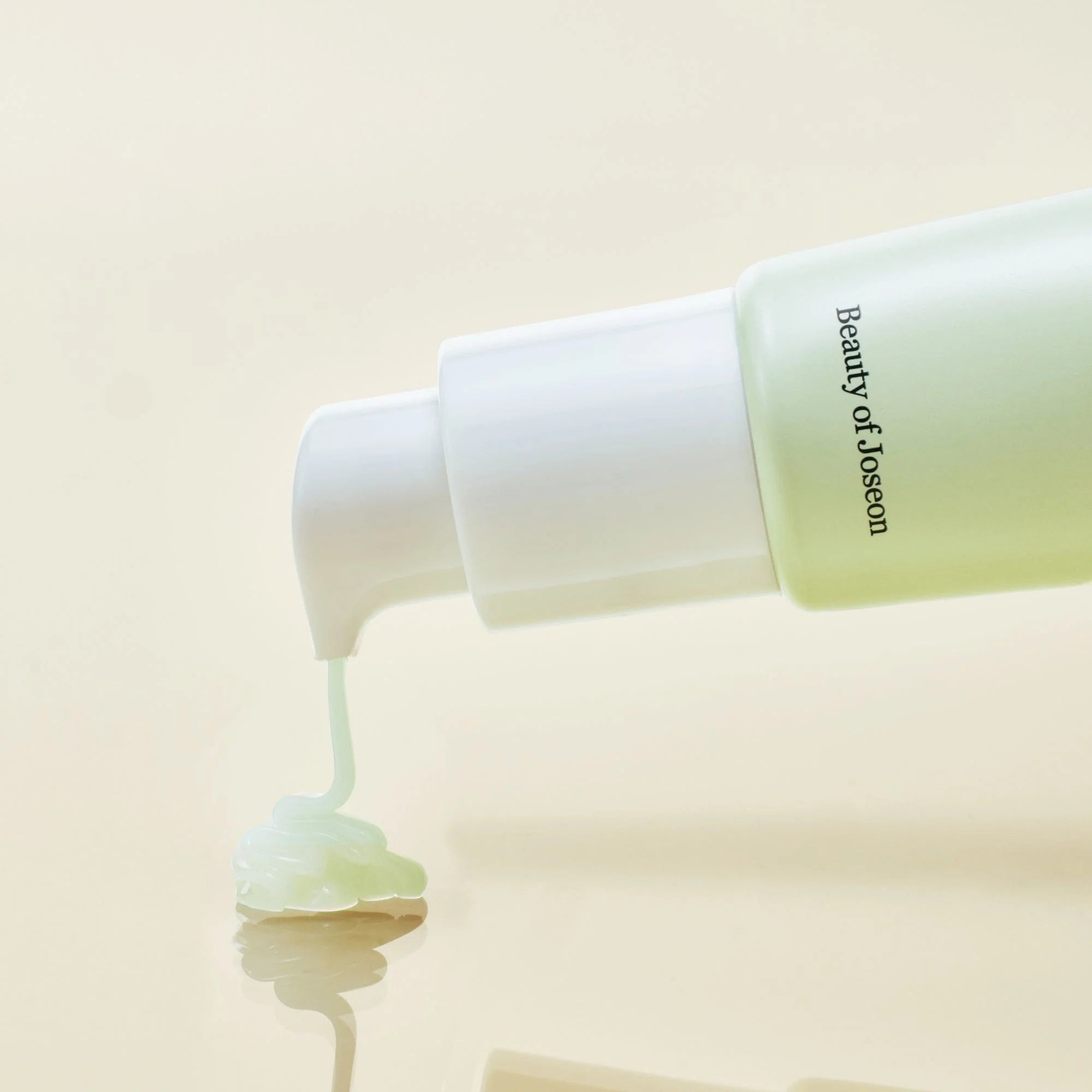 Light On Serum - Ser cu Vitamina C și Centella pentru Luminozitate și Calmarea Pielii