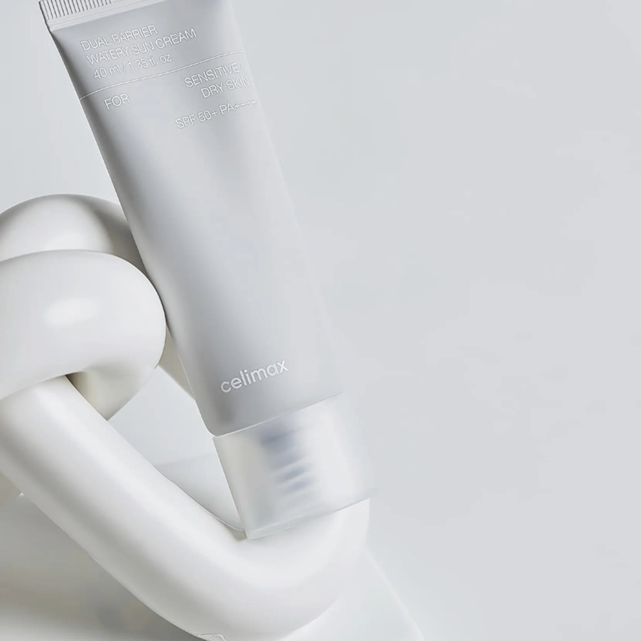 Dual Barrier Watery Sun Cream - Cremă de Protecție Solară Hidratantă cu Barieră Dublă