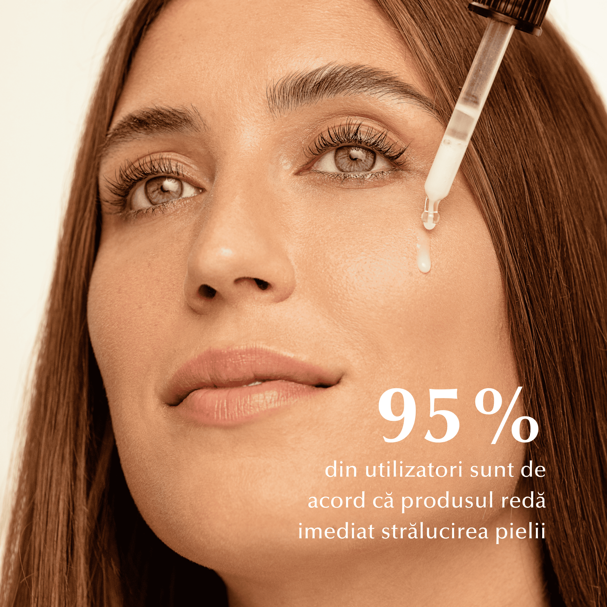 NAKED - Ser Iluminator cu Vitamina C, Bakuchiol și Caise Organice