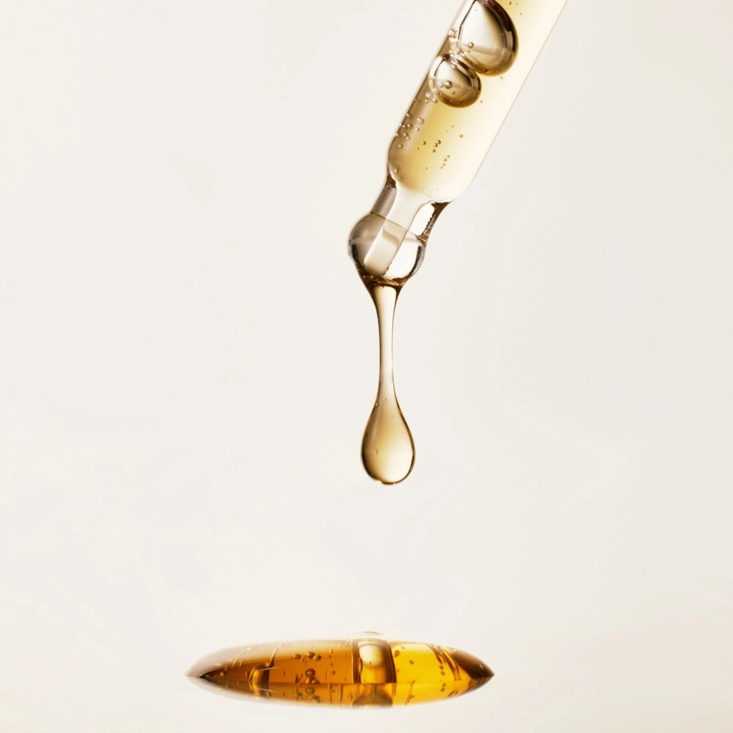 Revive Serum : Ser Revitalizant cu Ginseng și Mucină de Melc